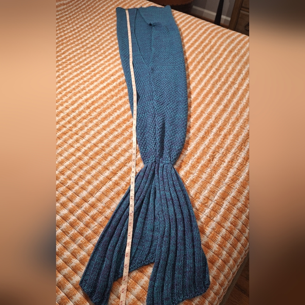Blue Knit Mermaid Tail Blanket Throw
